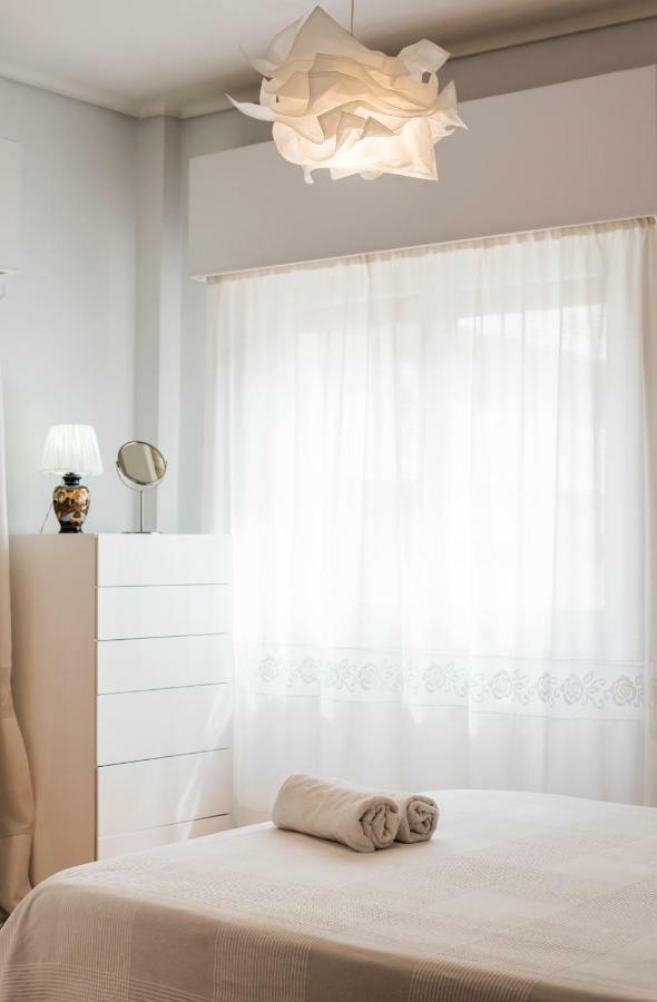 Flisvos Seafront-Marina Apartment أثينا المظهر الخارجي الصورة